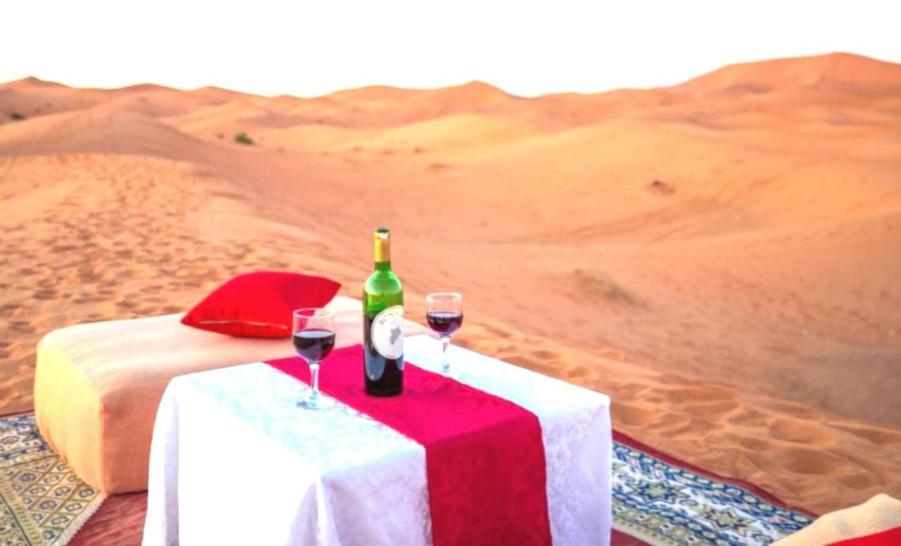 Desert Berber Fire Camp Merzouga Bagian luar foto