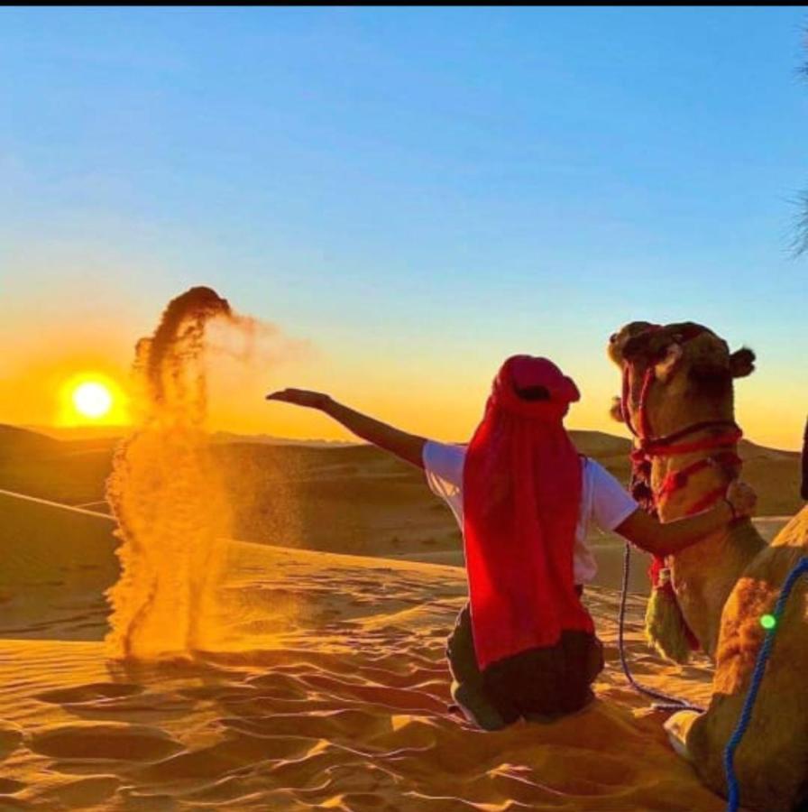 Desert Berber Fire Camp Merzouga Bagian luar foto