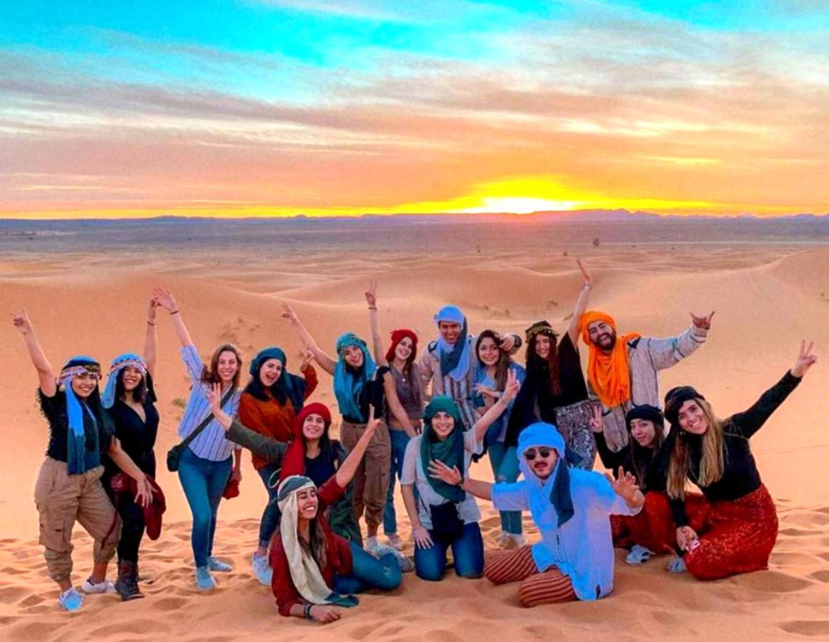 Desert Berber Fire Camp Merzouga Bagian luar foto