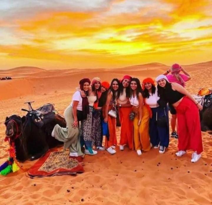 Desert Berber Fire Camp Merzouga Bagian luar foto