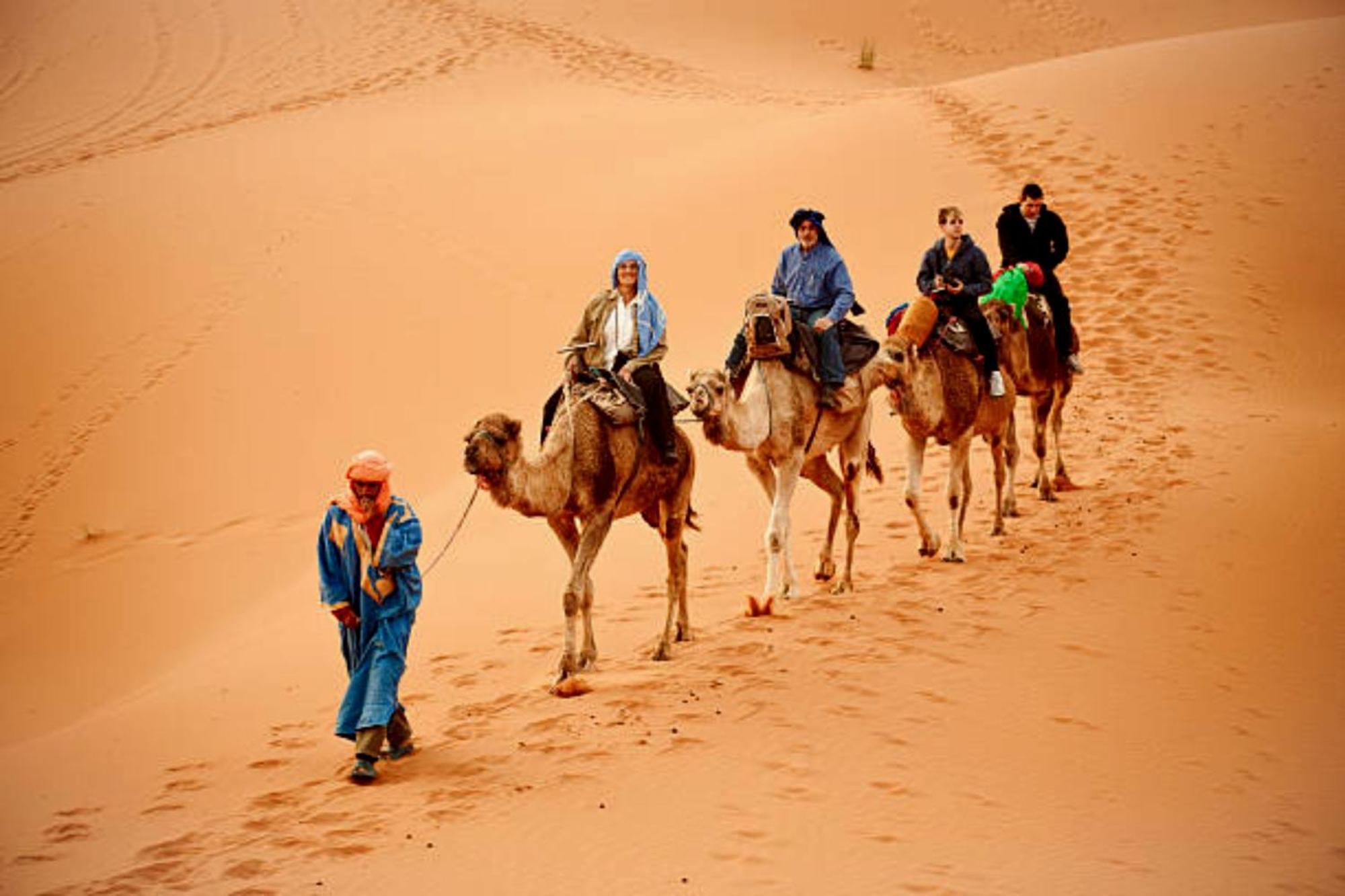 Desert Berber Fire Camp Merzouga Bagian luar foto