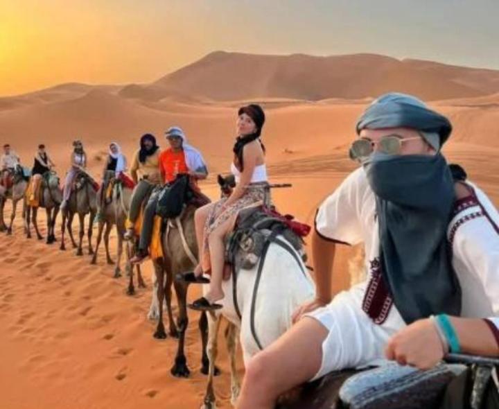Desert Berber Fire Camp Merzouga Bagian luar foto